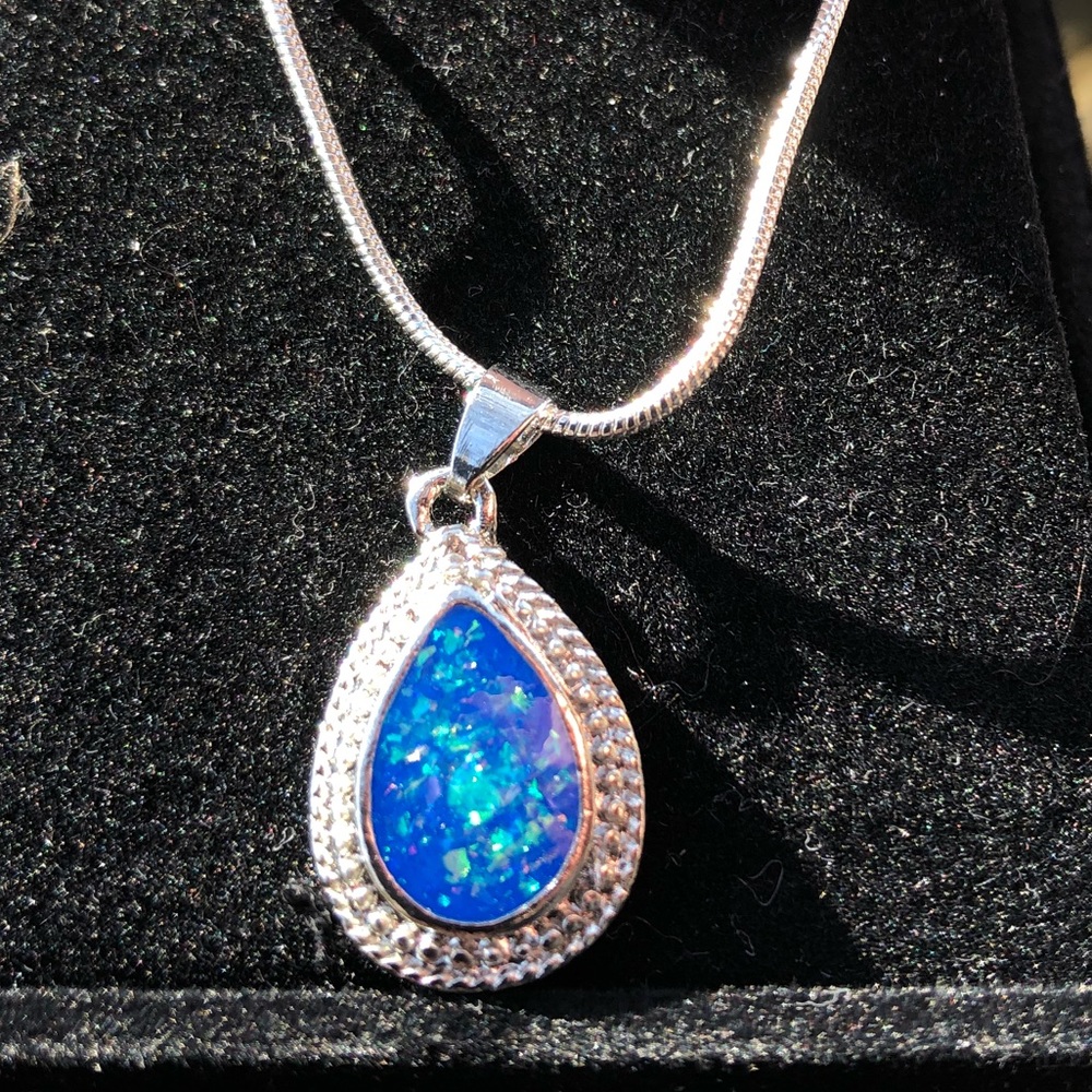 BLUE FIRE OPAL TEAR DROP - Picture 5 of 7